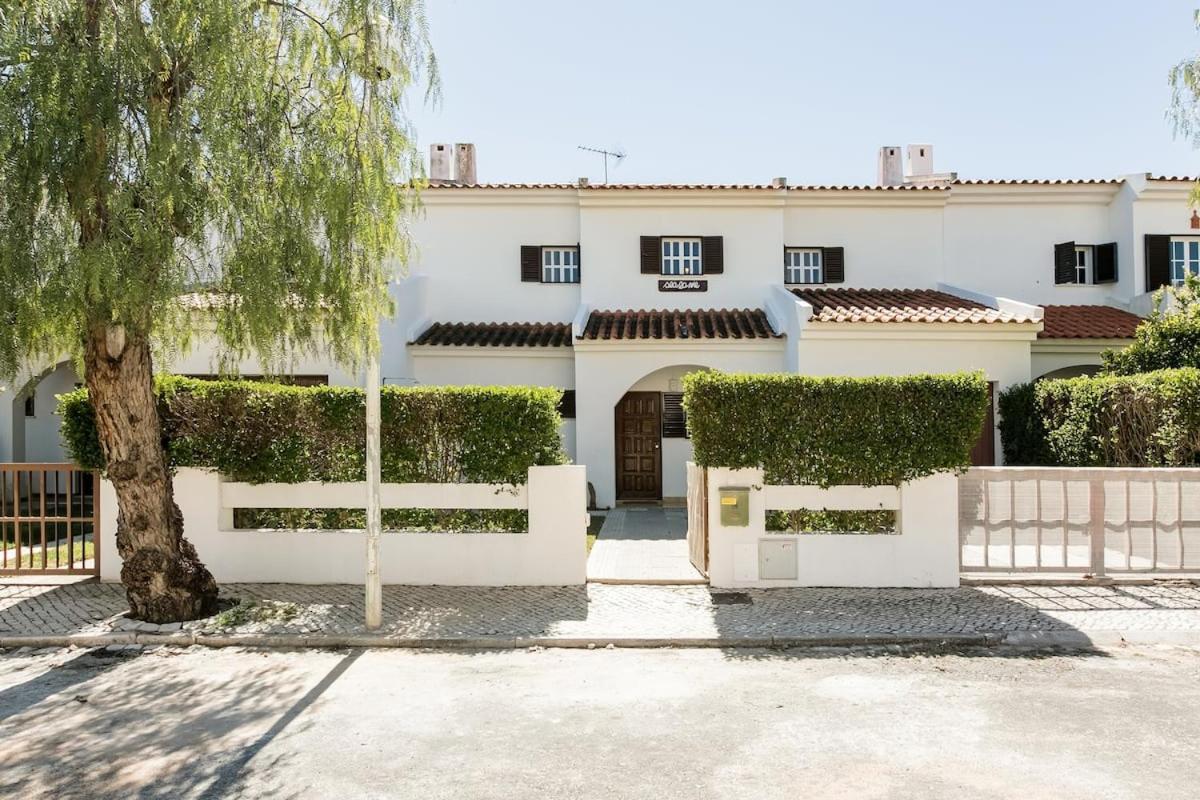 Beachfront Villa With Private Pool In Manta Rota Vila Nova de Cacela Dış mekan fotoğraf